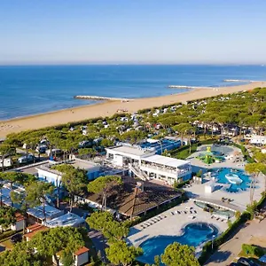 4* Kemp Village